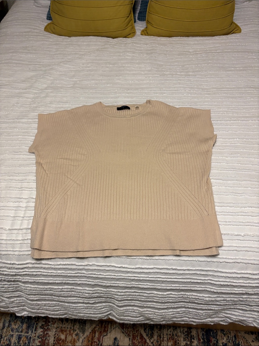 Tahari Beige Ribbed Short-Sleeve Crewneck Sweater